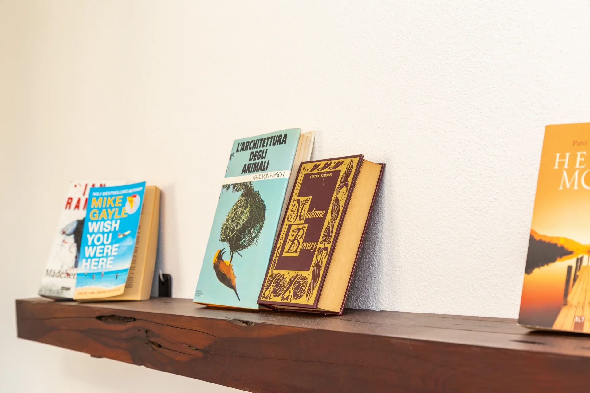 Libri appartamento La Casa di Laura in Sardegna