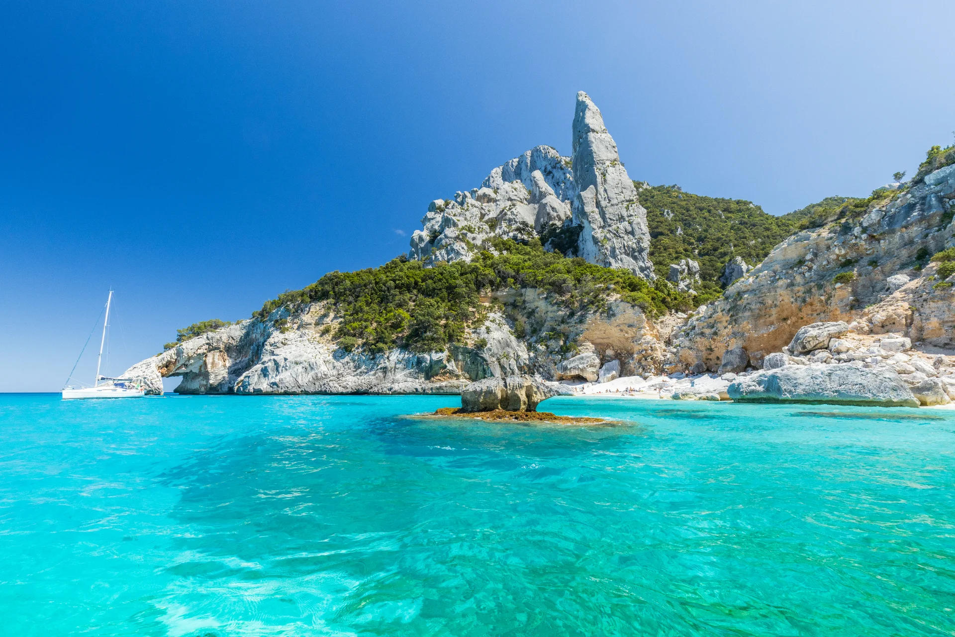 Goloritzè, mare in Sardegna vicino a La Casa Di Laura